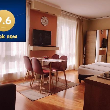 Lola Studio Apartman Hajduszoboszlo Ngoại thất bức ảnh