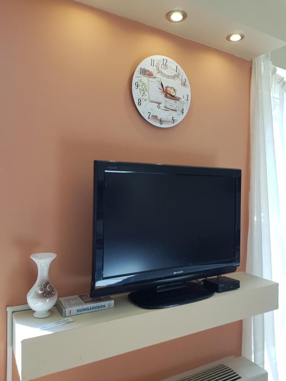 Lola Studio Apartman Hajduszoboszlo Ngoại thất bức ảnh